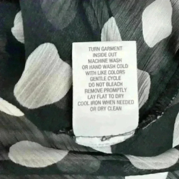 Roz & Ali Womens XL Blouse Black White Polka Dots Sheer Tie Bottom Lightweight - Picture 7 of 13